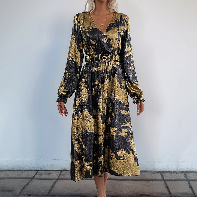 Damen Wickel-Midikleid mit Metallic-Effekt, abstraktem Print, Taillenring und hohem Beinschlitz Shop Nory