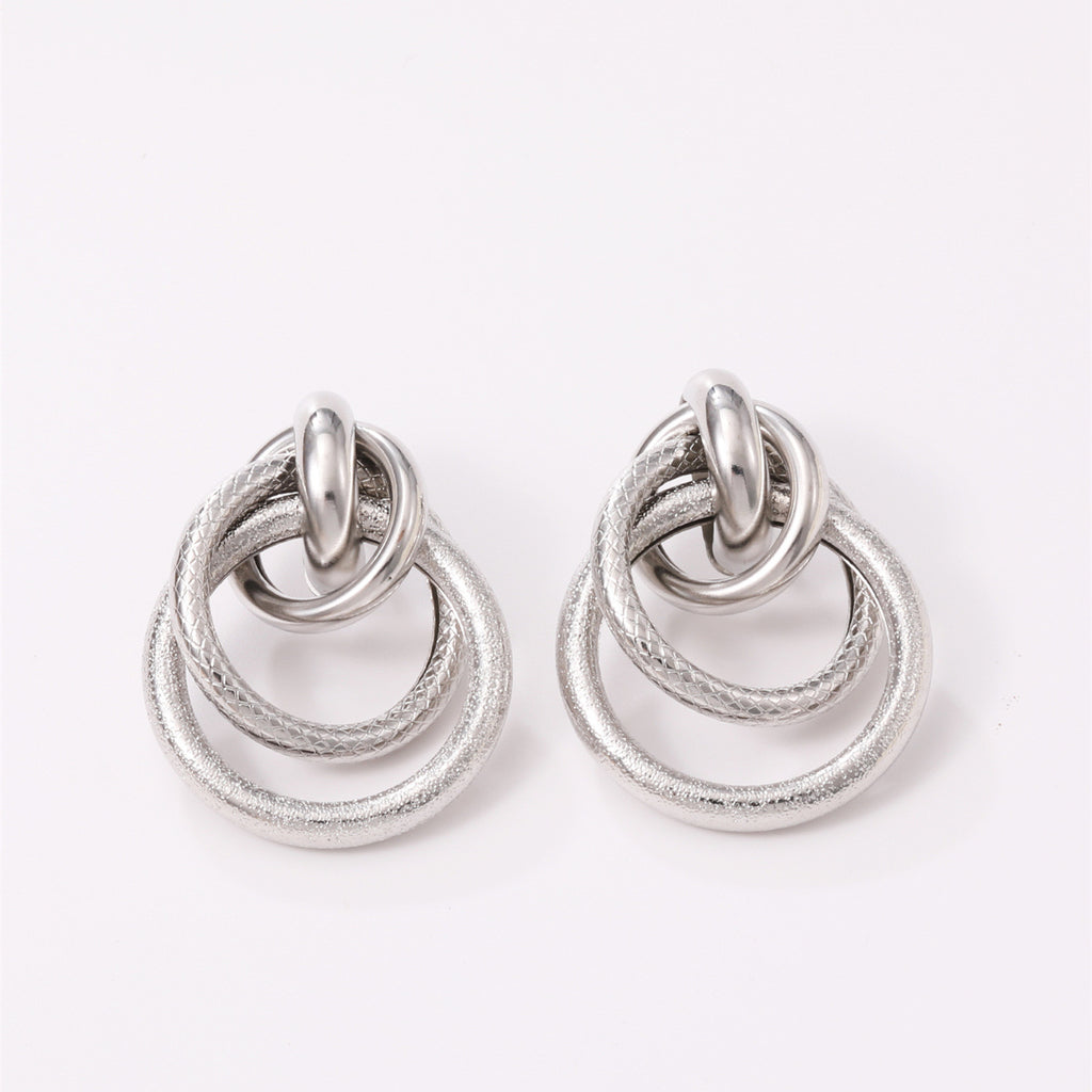 Damen Hängende Ohrringe mit elegantem, geschwungenem Ringdesign Shop Nory