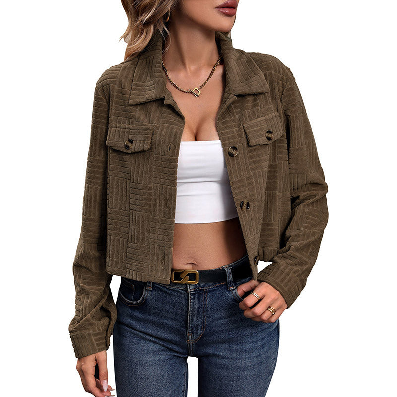 Damen Kurzjacke mit geometrischer Struktursteppung und aufgesetzten Brusttaschen Shop Nory