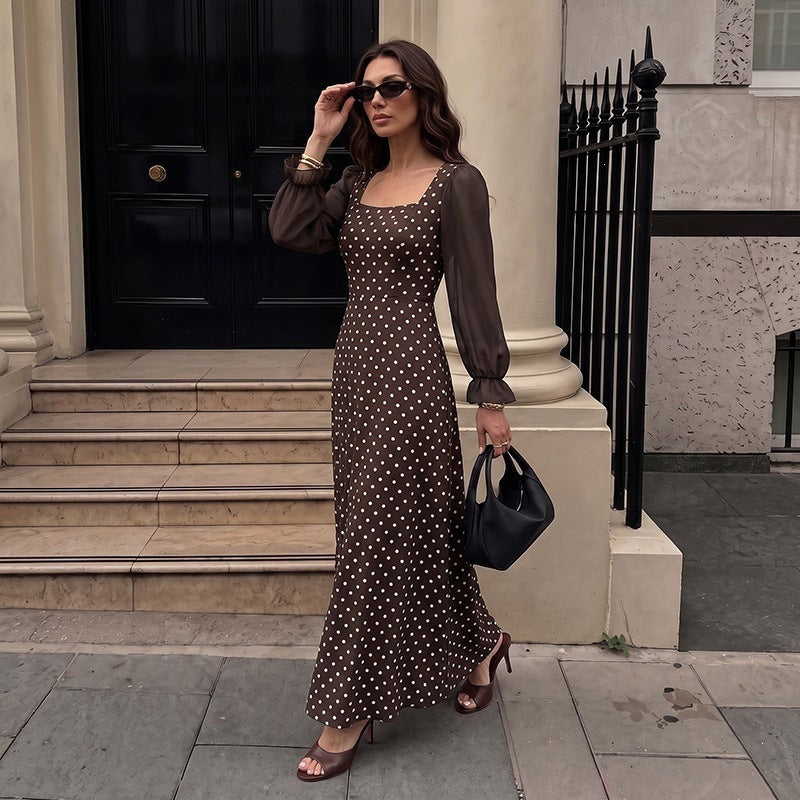 Damen Retro-inspiriertes Polka‑Dot‑Maxikleid mit quadratischem Dekolleté und transparenten Plissee‑Ärmeln Shop Nory
