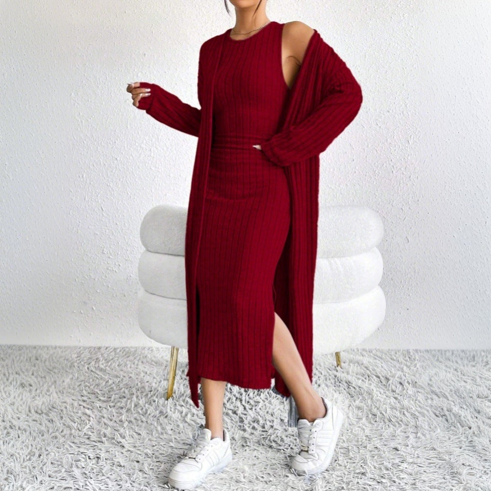 Damen geripptes Midikleid mit figurformendem Bustieroberteil hohem Seitenschlitz und passendem Longcardigan aus Feinstrick Shop Nory