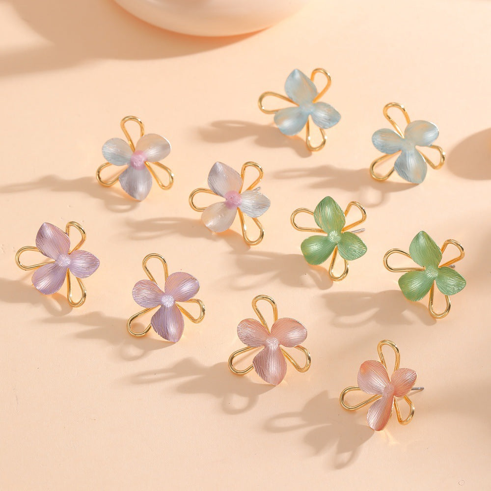Damen Ohrstecker im floralen Design aus hochwertigem Metall Shop Nory