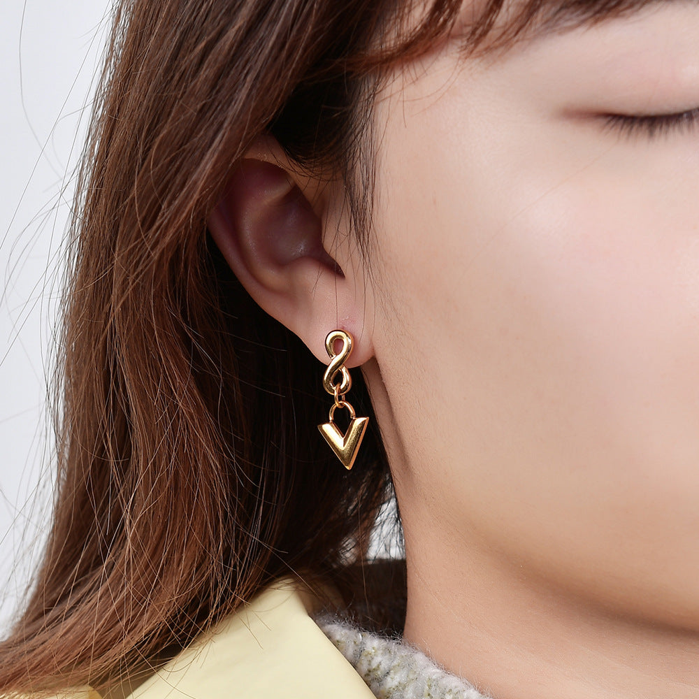 Damen Ohrhänger mit modernem V-Design und durchbrochenem Infinity-Anhänger Shop Nory