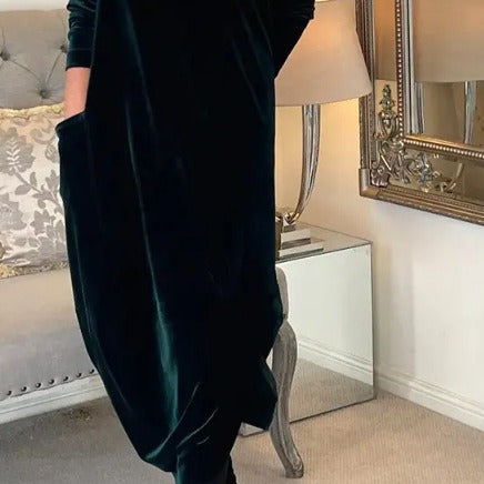 Damen Elegantes Samt Maxi Kleid mit Hohem Rollkragen, Seitentaschen und Lockere Silhouette Shop Nory