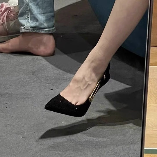 Damen Slingback‑Pumps mit spitzer Zehenform, sculpted Metall‑Ferse und Schmuckdetail Shop Nory