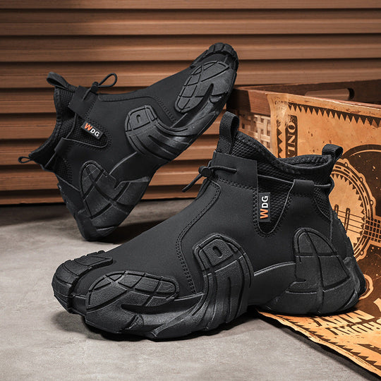 Herren robuste Outdoor Boots mit stabiler Sohle
