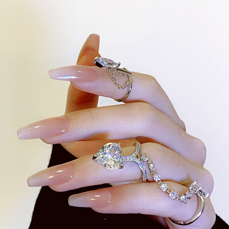 Damen eleganter Verlobungsring mit funkelndem Edelstein Shop Nory
