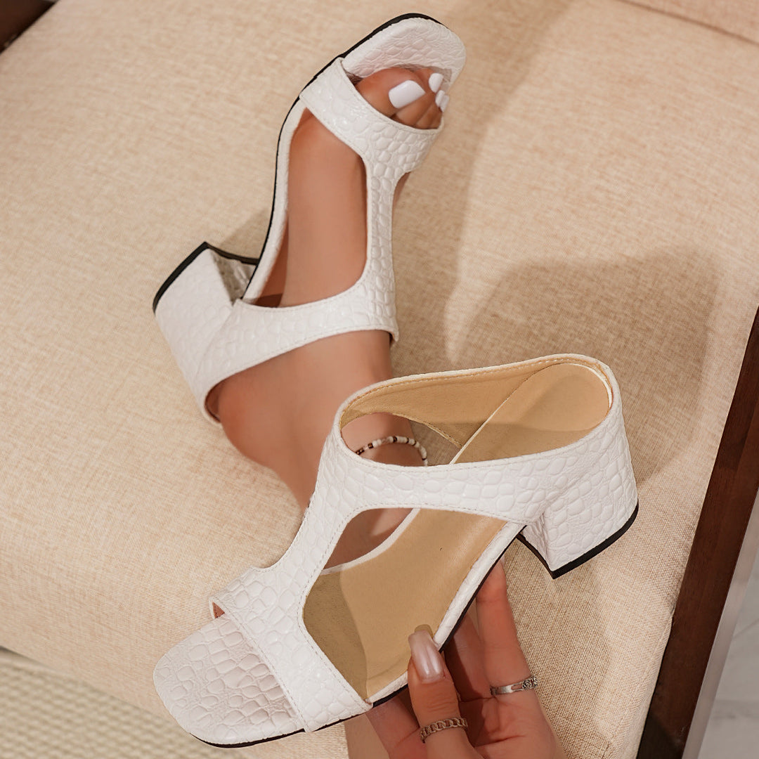 Damen Blockabsatz Sandalen mit elegantem Cut-Out-Design und strukturiertem Obermaterial