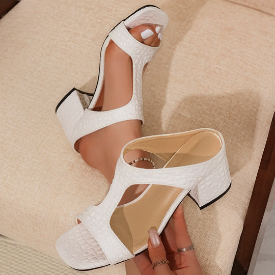 Damen Blockabsatz Sandalen mit elegantem Cut-Out-Design und strukturiertem Obermaterial