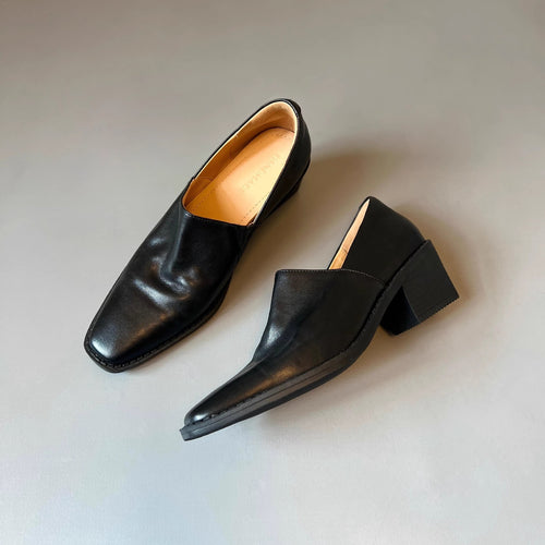 Damen Elegante Slip‑on Loafer mit quadratischer Zehenkappe und mittelhohem Blockabsatz Shop Nory