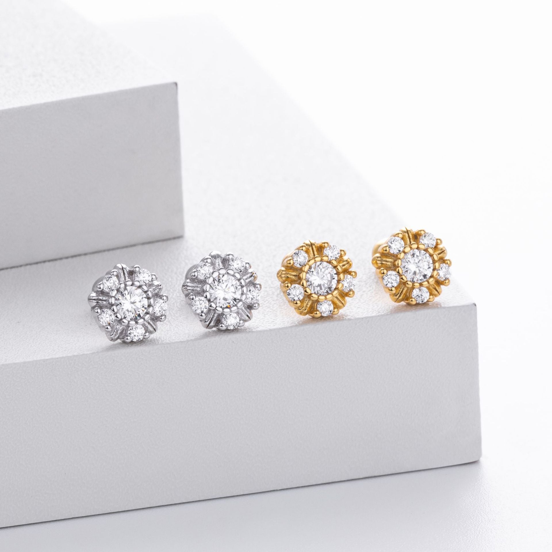 Damen Ohrstecker mit luxuriösem Zirkonmotiv und hochwertiger 925 Sterling Silberfassung Shop Nory