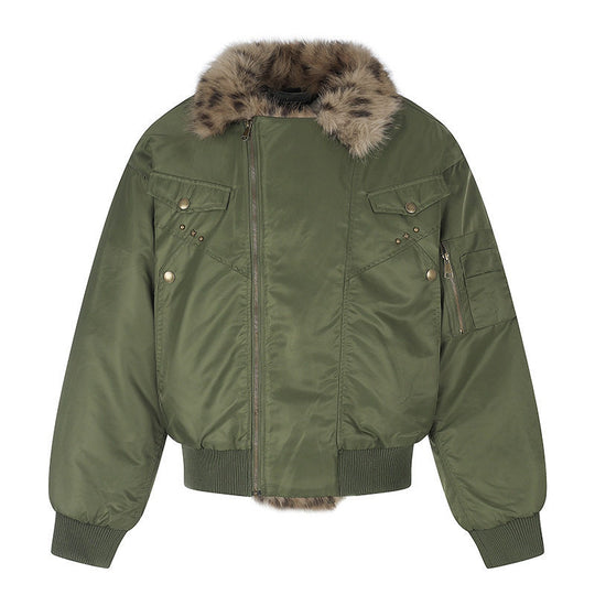 Damen wattierte Bomberjacke mit Kunstpelzkragen und Utility‑Details Shop Nory