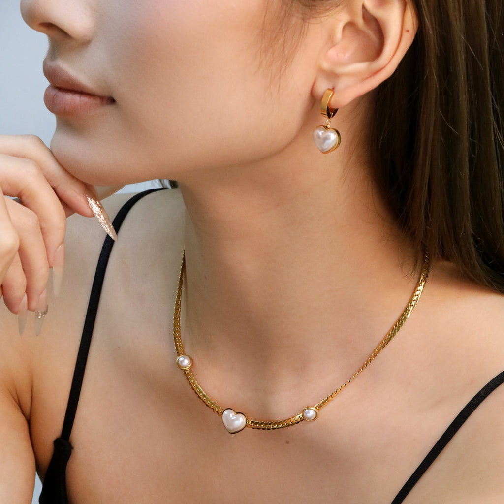 Damen Schmuckset mit Herz-Anhängern und perlverzierten Details Shop Nory