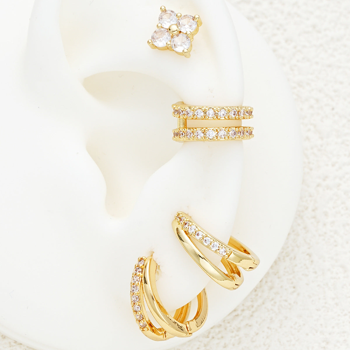 Damen Ohrringe-Set mit funkelnden Zirkonia und modernem Design Shop Nory