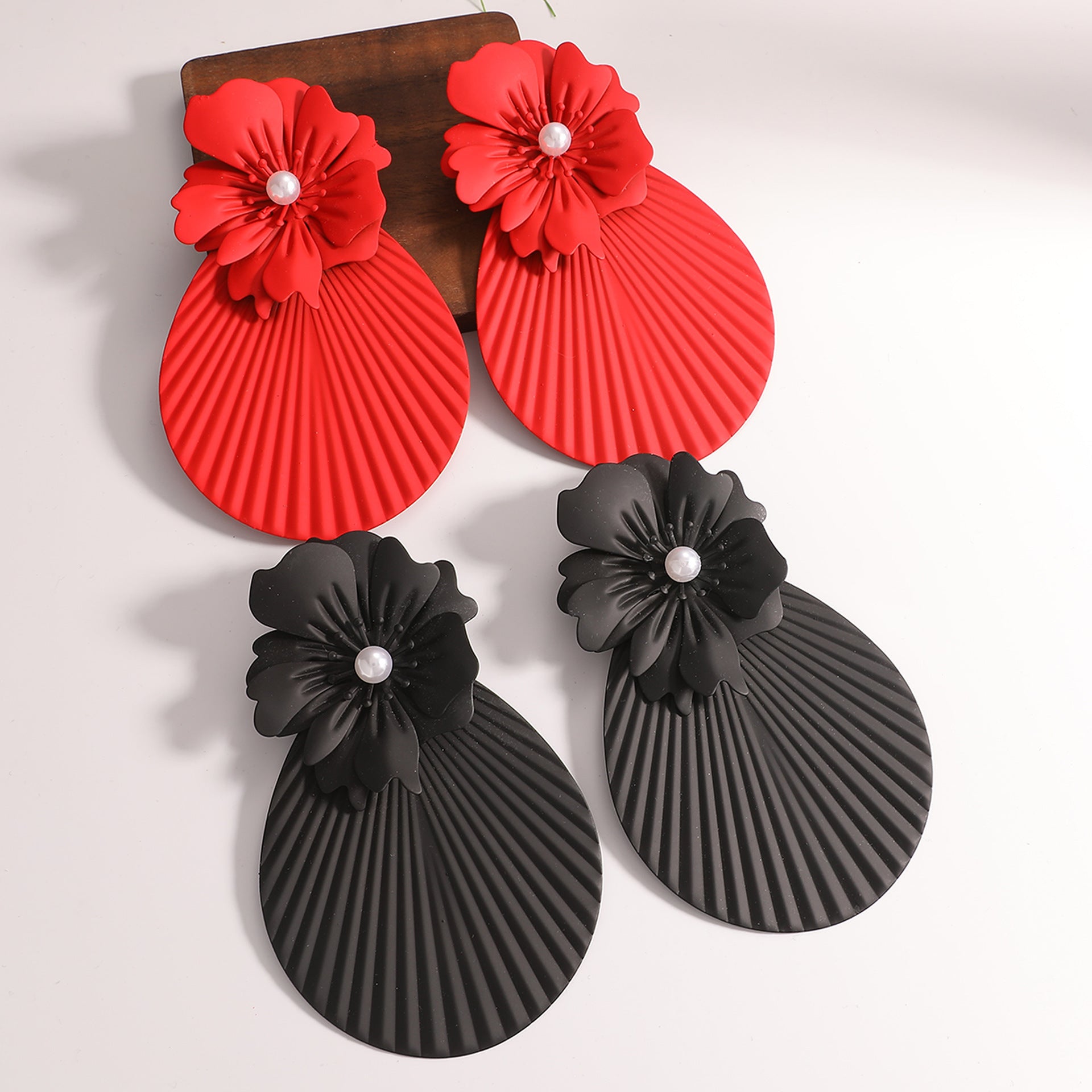 Damen Haarclips mit kunstvollem Blumenmotiv Shop Nory