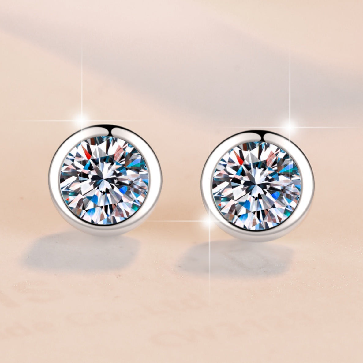 Damen Ohrstecker mit funkelndem Zirkonia und elegantem Design Shop Nory