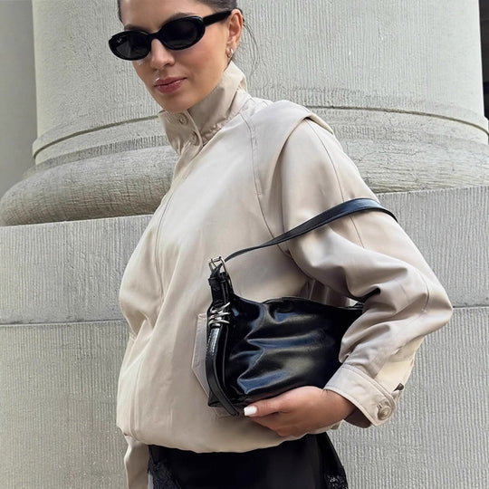 Damen Leichter taillierter Cropped-Bomber mit hohem Stehkragen und Raglanärmeln Shop Nory