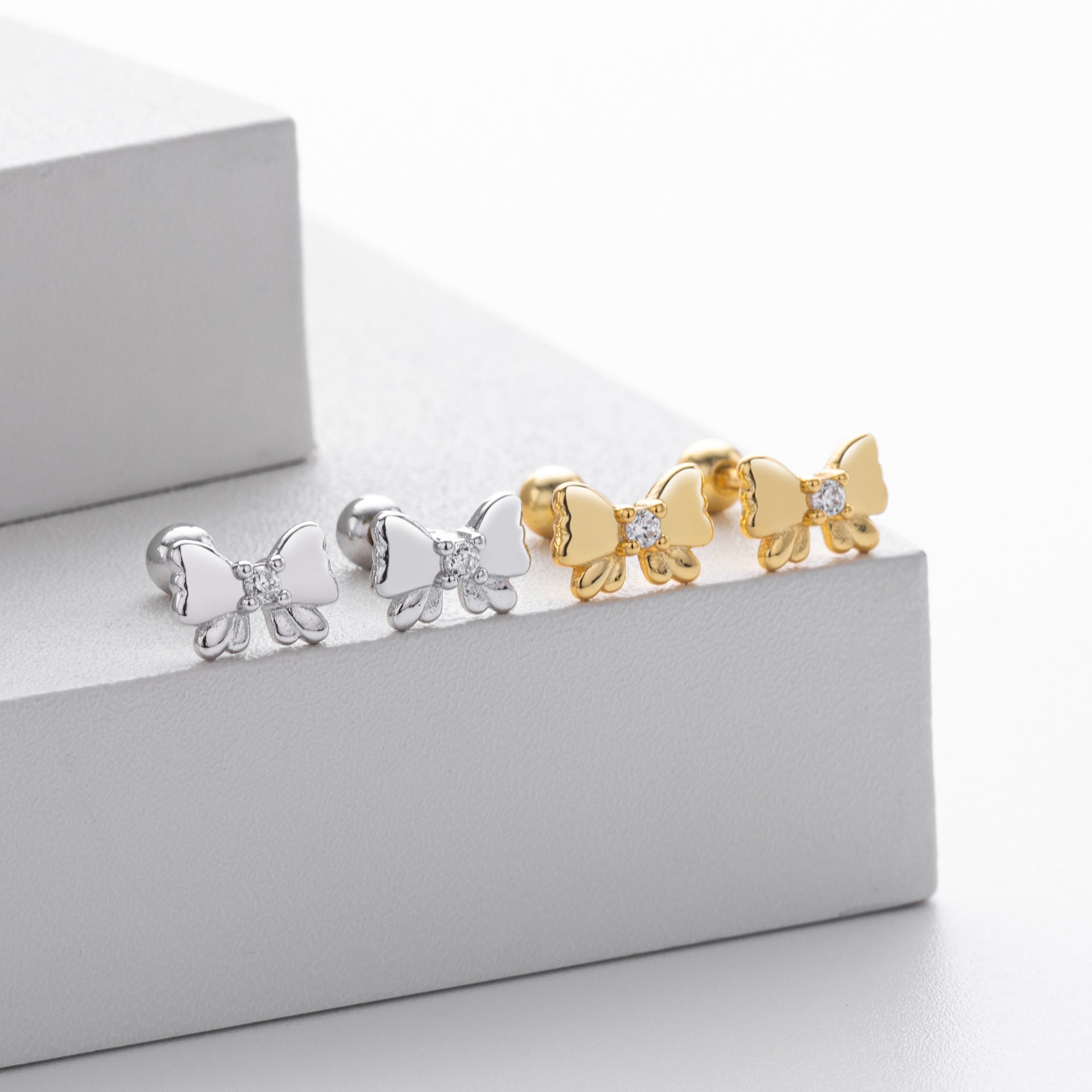Damen Ohrstecker im niedlichen Schmetterlingsdesign aus 925 Sterling Silber Shop Nory