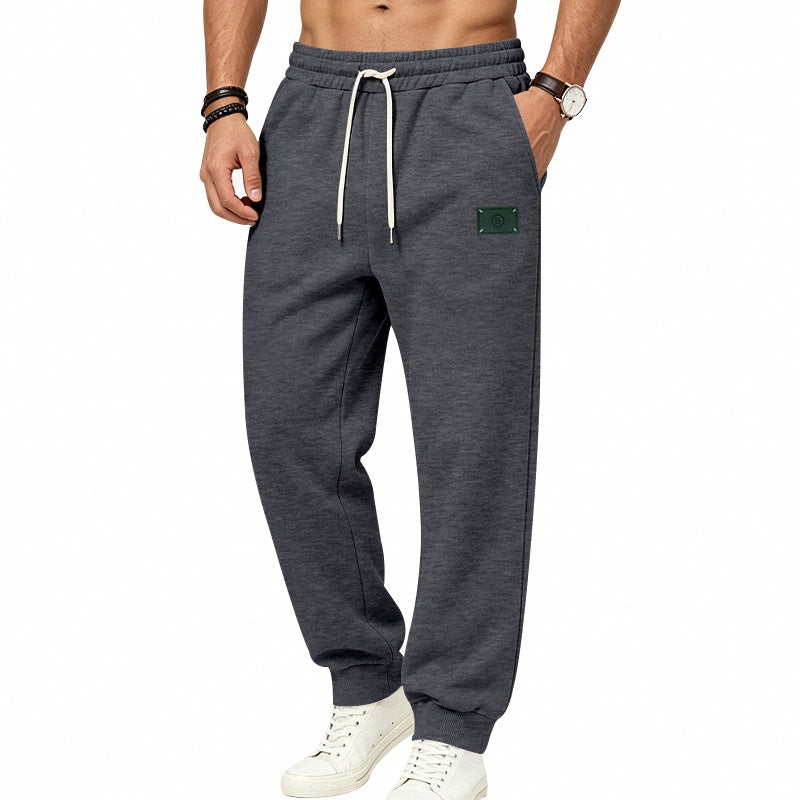 Herren Minimalistische Fleece-Jogginghose mit elastischem Tunnelzug und schmalen Bündchen Shop Nory