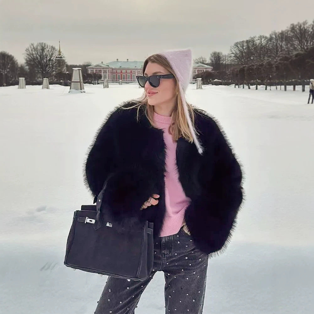 Damen Kurzer Boxy-Blouson aus dichtem hochflorigem Kunstpelz mit kastiger Silhouette Shop Nory