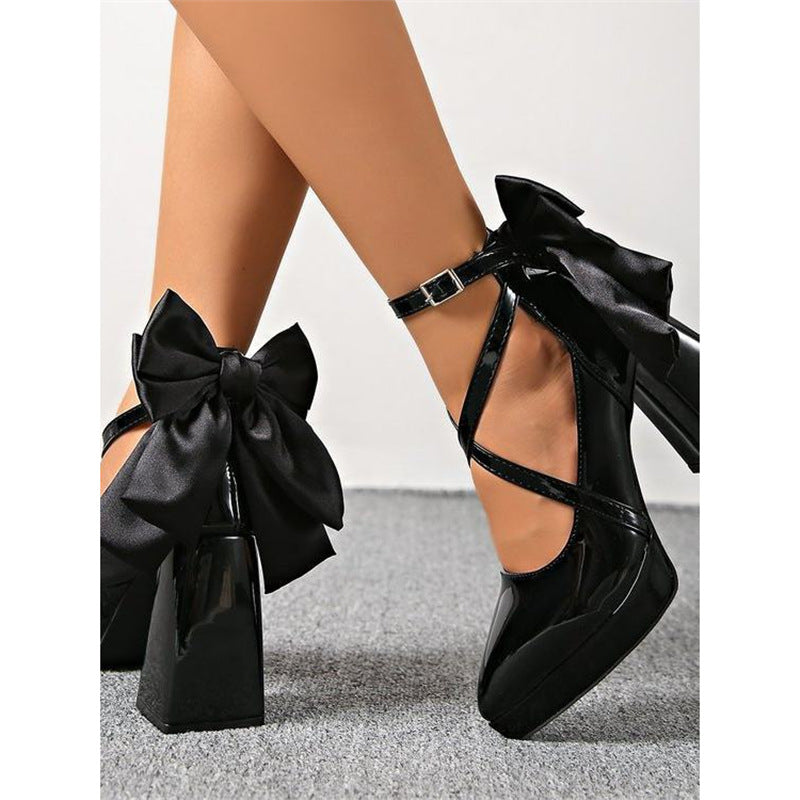 Damen elegante High Heel Schuhe mit Riemen und Schleifenverzierung