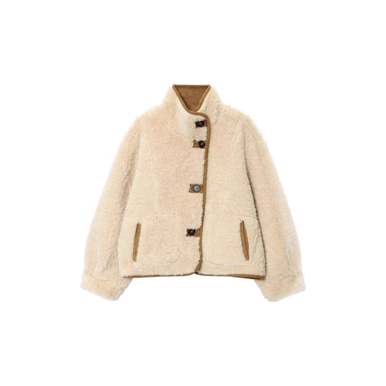 Damen Kurzjacke in Lammfell-Optik mit Stehkragen, aufgesetzten Taschen und Knopfleiste Shop Nory