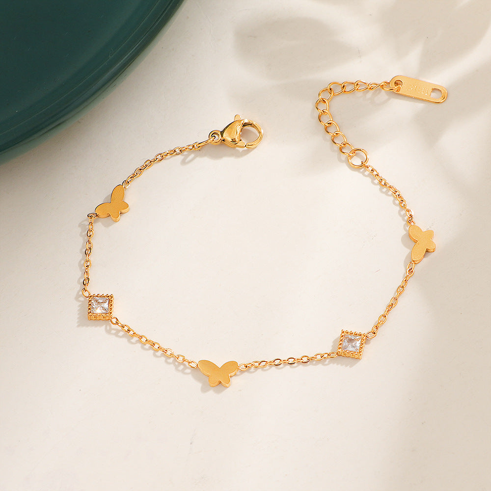 Damen filigranes Armband mit verspieltem Schmetterlings- und Zirkonia-Design Shop Nory
