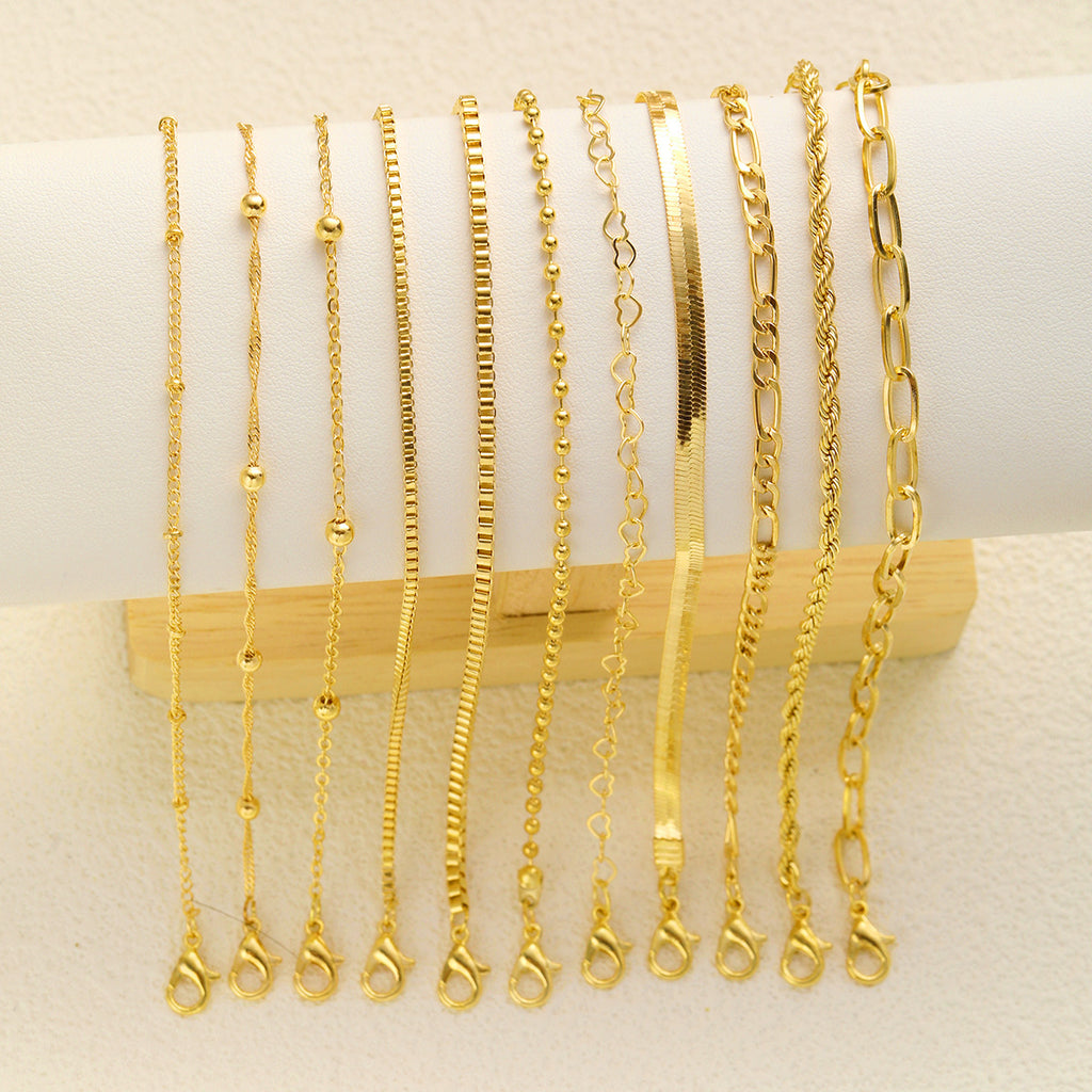 Damen Armreif-Set mit filigranen Ketten und eleganten Designs Shop Nory
