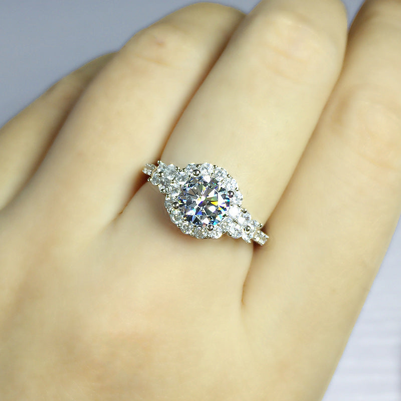 Damen Funkelnder Statement-Ring mit opulentem Zirkonia-Besatz Shop Nory