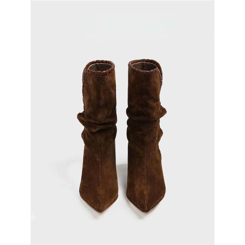 Damen Midcalf Slouch‑Stiefel aus Veloursleder mit spitzer Zehenpartie und sculpted Kitten‑Absatz Shop Nory