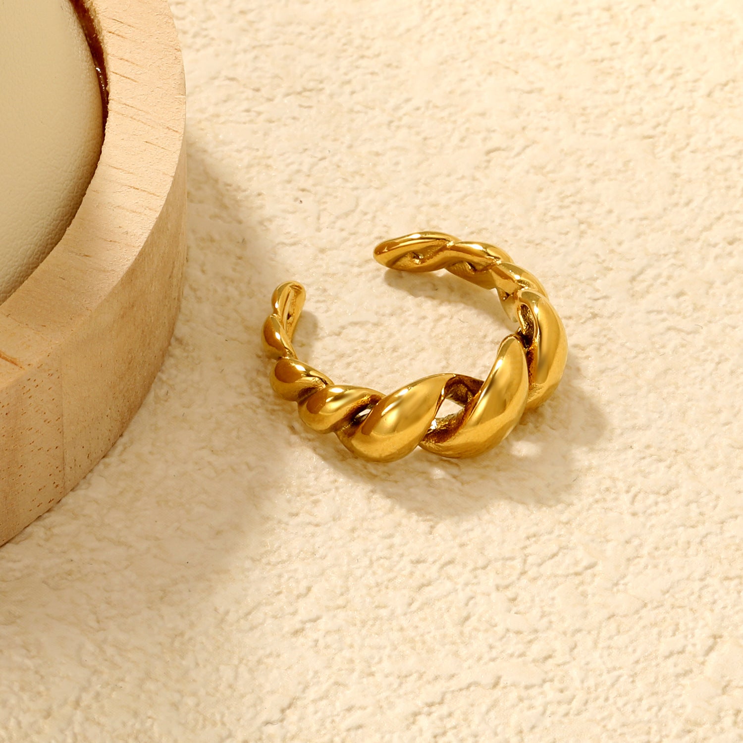 Damen verstellbarer Ring im eleganten, gedrehten Design Shop Nory