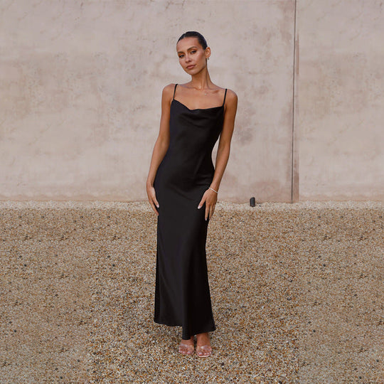 Damen Seidenmaxikleid mit elegantem Schnitt und schmeichelndem Design