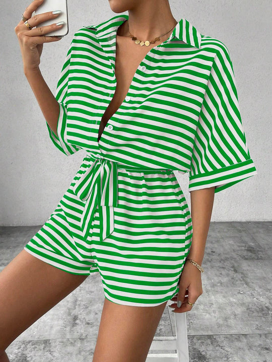 Damen Gestreifter Kurzoverall mit Hemdblusenkragen und Taillen-Bindegürtel Shop Nory