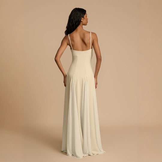 Damen Elegantes Abendkleid mit asymmetrischem Saum und feinen Rüschen