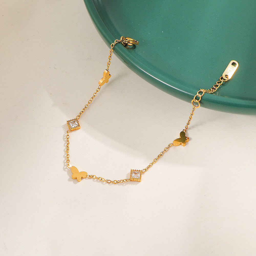 Damen filigranes Armband mit verspieltem Schmetterlings- und Zirkonia-Design Shop Nory