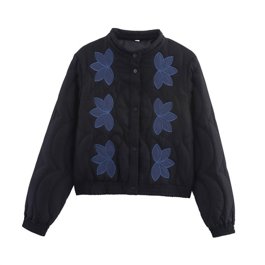 Damen Kurz geschnittene gesteppte Jacke mit Blumenapplikation und Stehkragen Shop Nory