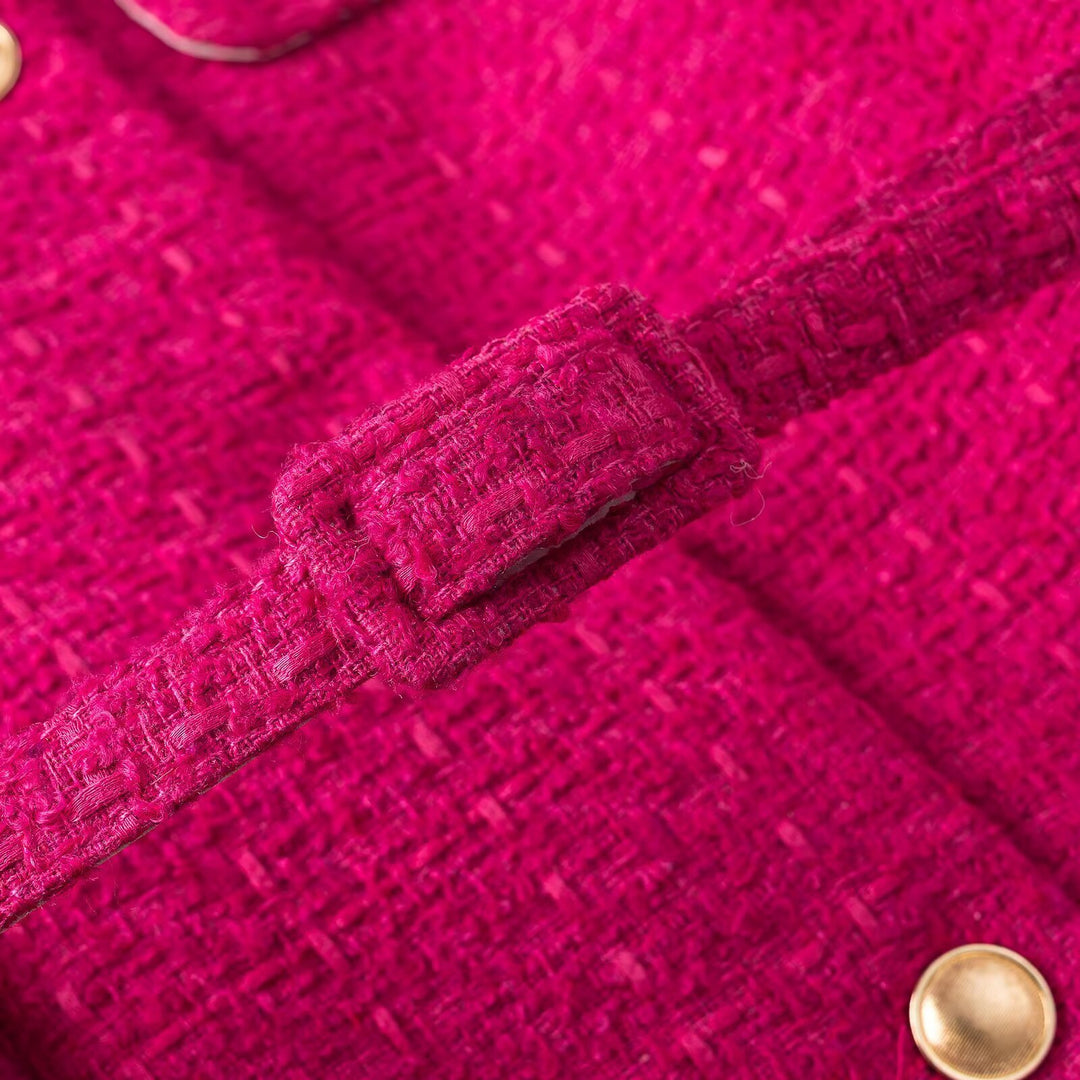 Damen Kurze Bouclé-Jacke mit Taillengürtel, Brustklappen und goldenen Zierknöpfen Shop Nory