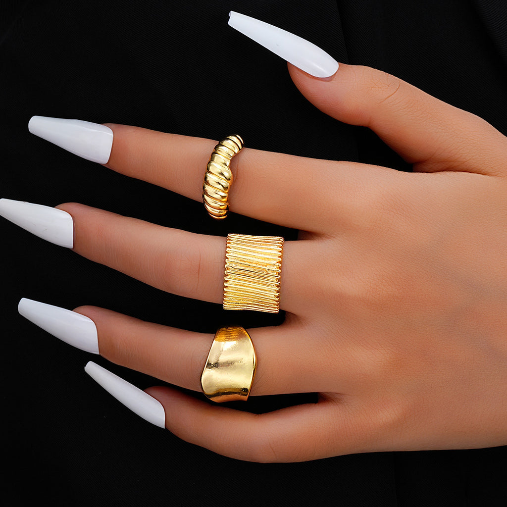 Damen modisches Ringe-Set mit einzigartigen Designs und eleganten Oberflächen Shop Nory