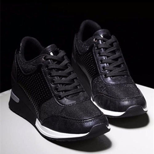 Damen Keilabsatz-Sneaker mit Mesh-Details und gepolstertem Komfort-Fußbett Shop Nory