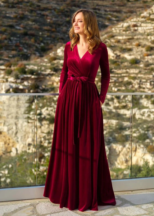 Damen nan elegantes Wickelmaxikleid aus Samt mit V-Ausschnitt, Taillengürtel und seitlichen Eingrifftaschen Shop Nory