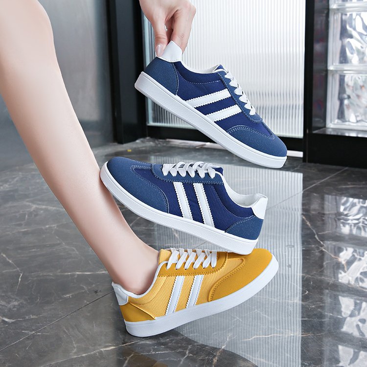 Damen Sneakers im sportlichen Retro-Look mit bequemer dämpfender Sohle