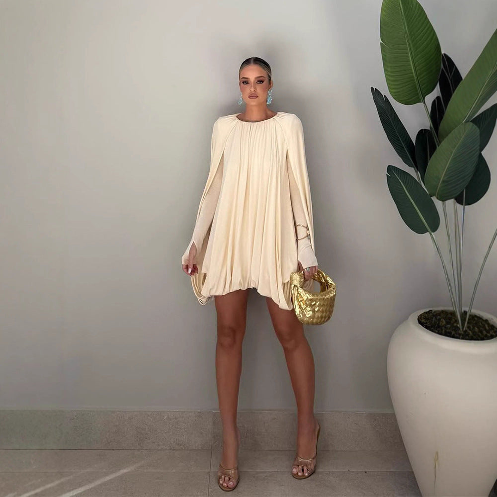 Damen Plissiertes Cocktail-Minikleid mit langen eng anliegenden Ärmeln und balloniertem Saum Shop Nory