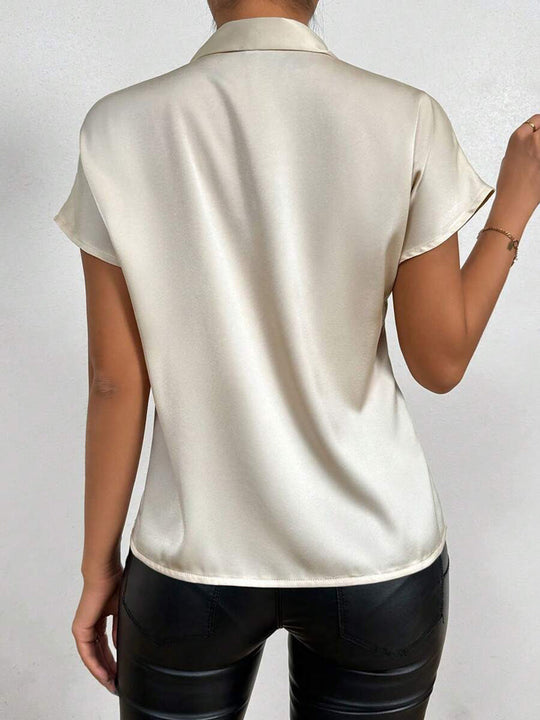 Satinbluse Kurzarm Hoher Kragen mit Schleife Eleganter Entspannter Schnitt