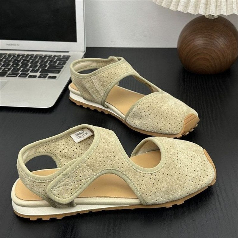 Damen Perforierte Wildleder-Sandalen mit geschlossener Zehenkappe, Klettverschluss und ergonomischer Profilsohle Shop Nory