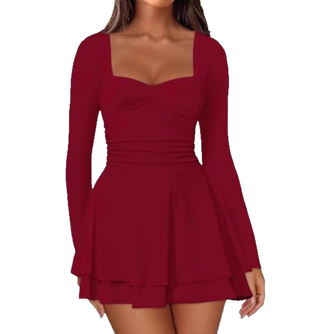 Damen Langarm-Minikleid mit quadratischem Ausschnitt, taillierter Raffung und zweilagigem Volantrock Shop Nory
