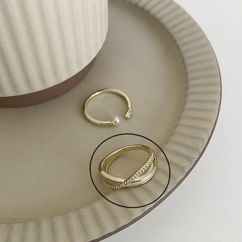 Damenring mit elegantem Wellenmuster und zeitlosem Design Shop Nory