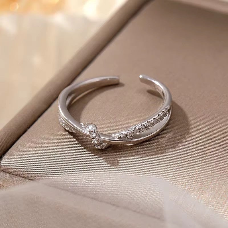 Damen Offener Ring mit kreativen Wellen- und Zirkonia-Details Shop Nory