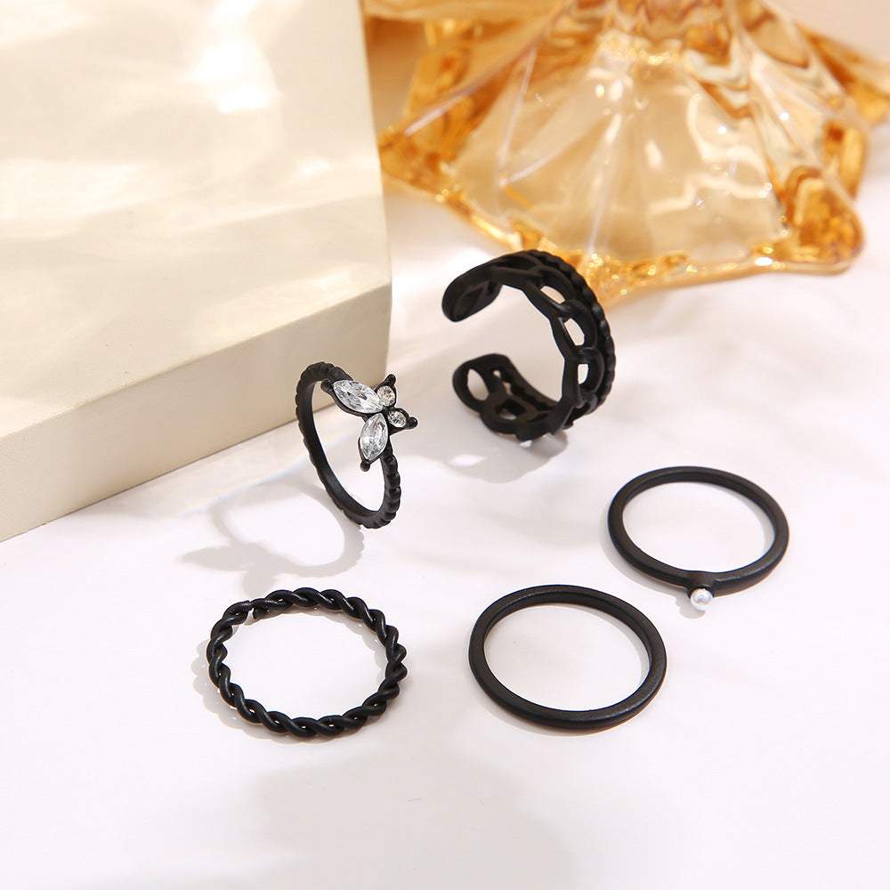 Damen Ring-Set mit elegantem Schmetterlingsdesign und luxuriösen Akzenten Shop Nory