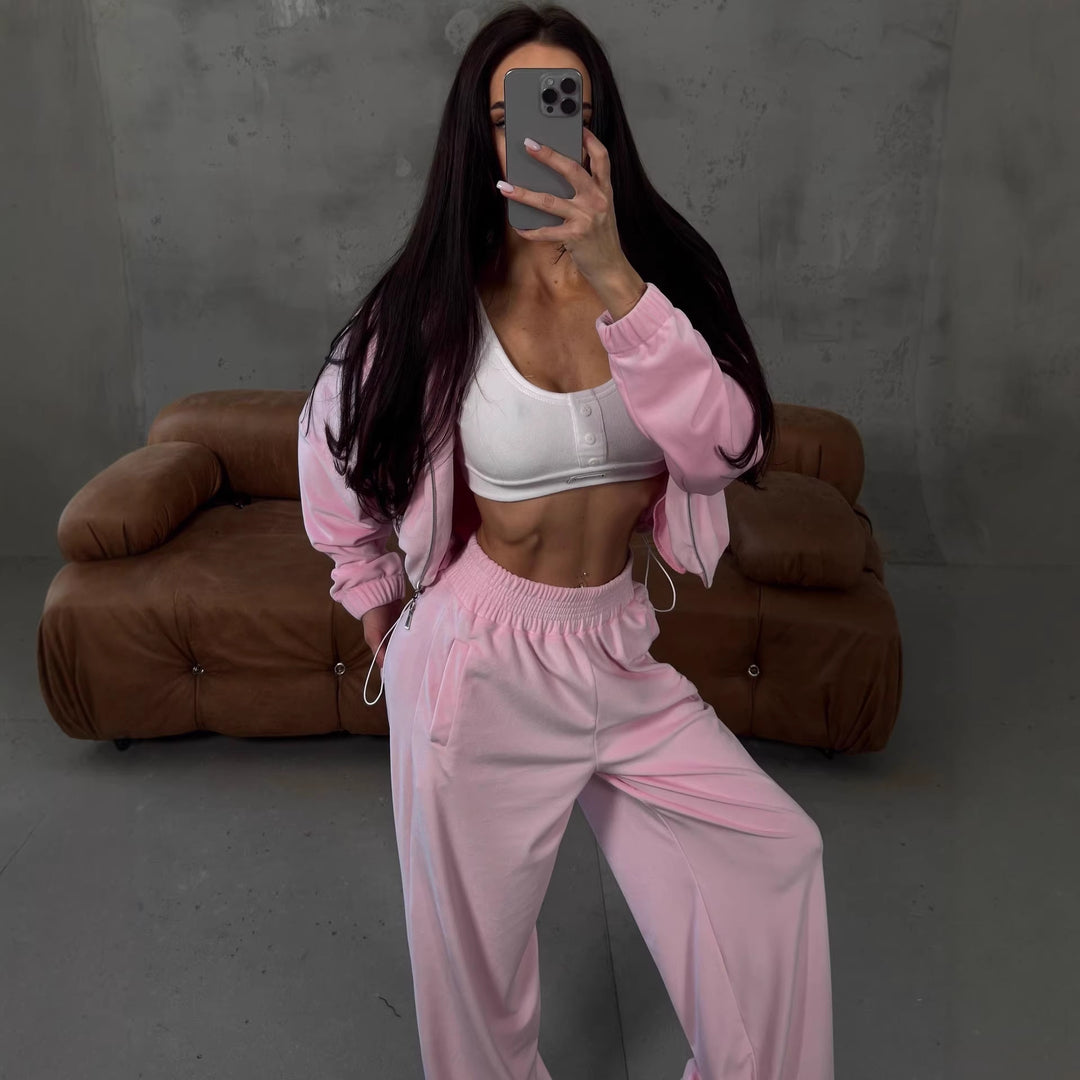 Damen weites Lounge-Set mit Cropped Zipjacke und High-Waist Relaxhose Shop Nory