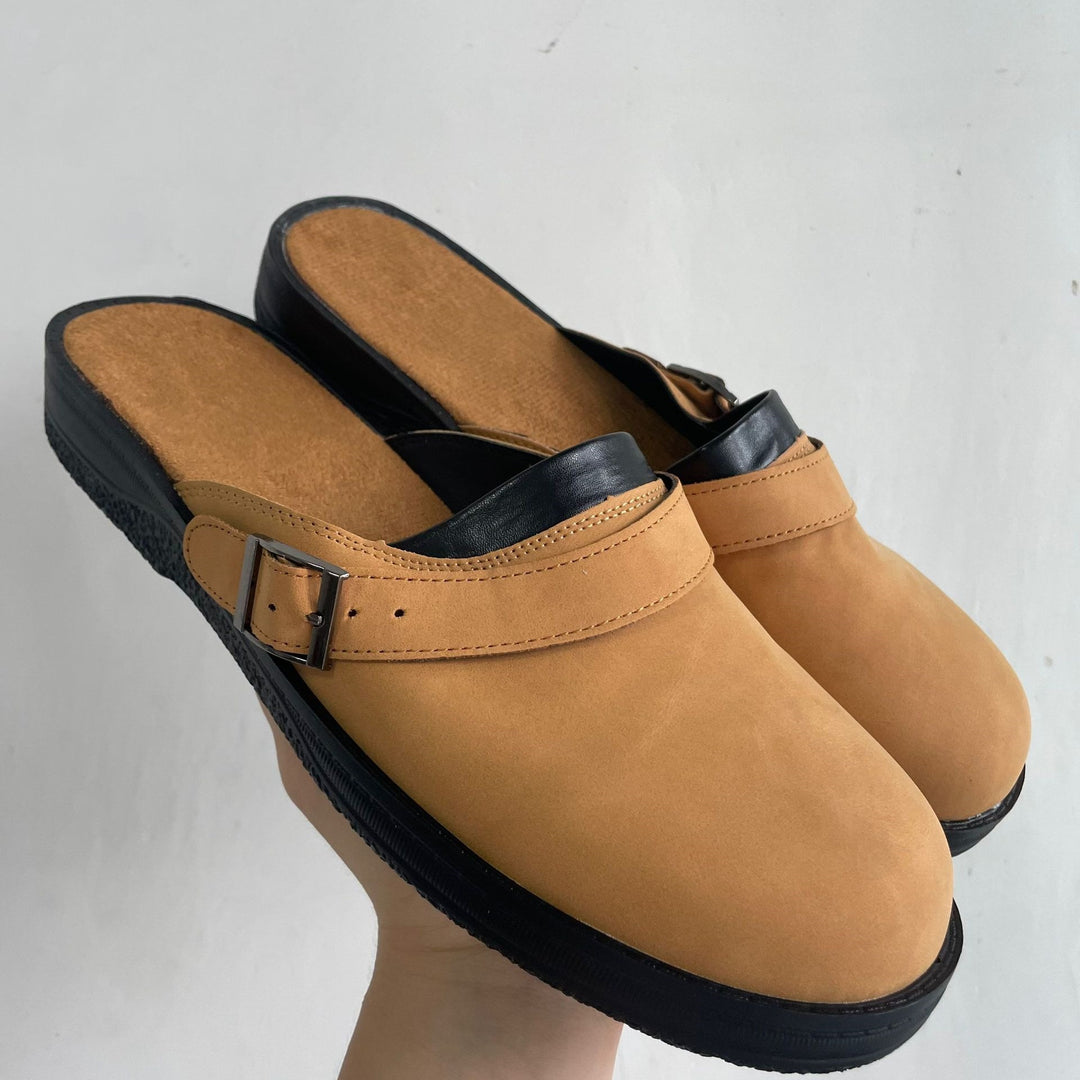 Damen Lederoptik-Pantolette mit verstellbarer Schnallenriemen und gepolstertem Komfortfußbett Shop Nory
